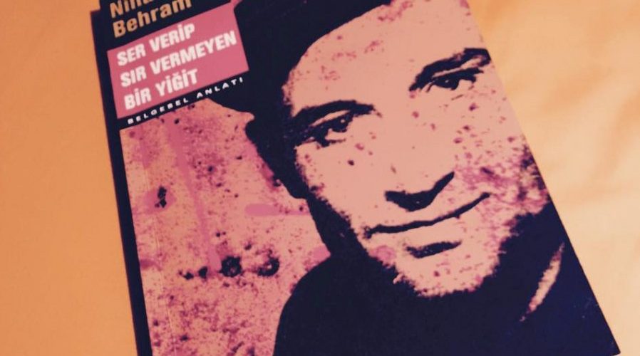 23 yaşındaki üniversite öğrencisine kitap ve bere gerekçe gösterilerek 9 yıl hapis cezası verildi