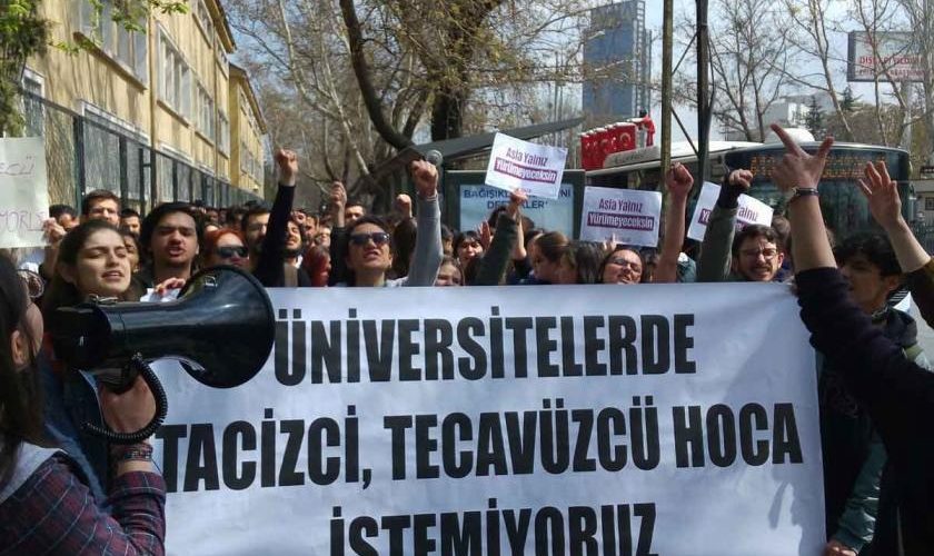 “Tecavüzcü Profesör Tutuklansın!” diyen YDG’li öğrenciye soruşturma