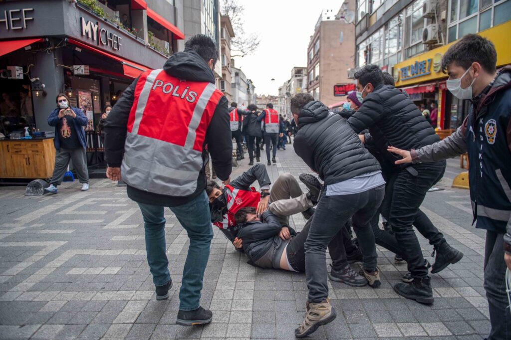 Kadıköy Polis Saldırısı