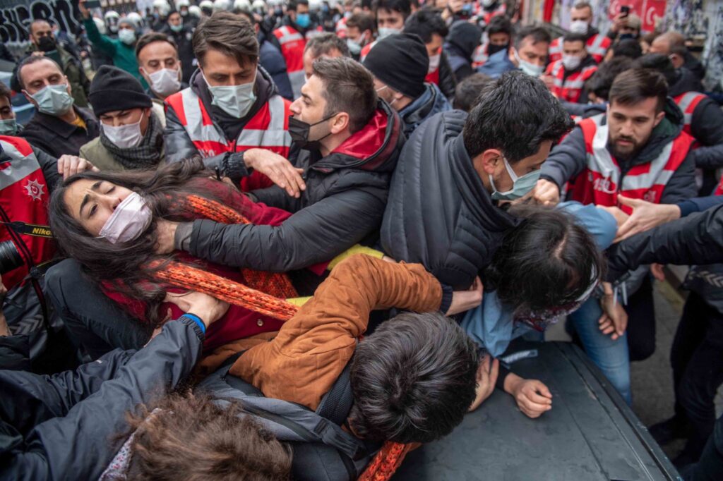Kadıköy Polis Saldırısı